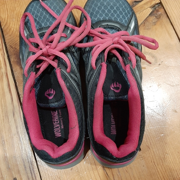 Wolverine Women's Pink/Black JetStream Carbonmax Safety Toe Shoe - W10678 - Picture 7 of 8